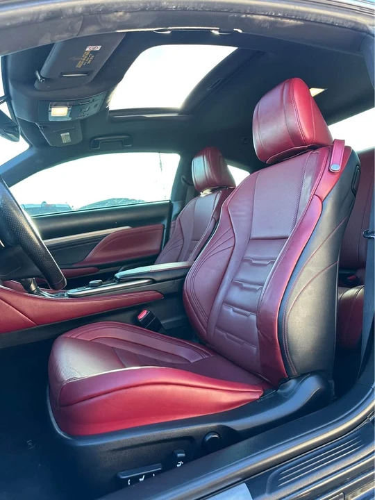 2017 Lexus RC F - Image 6 of 10
