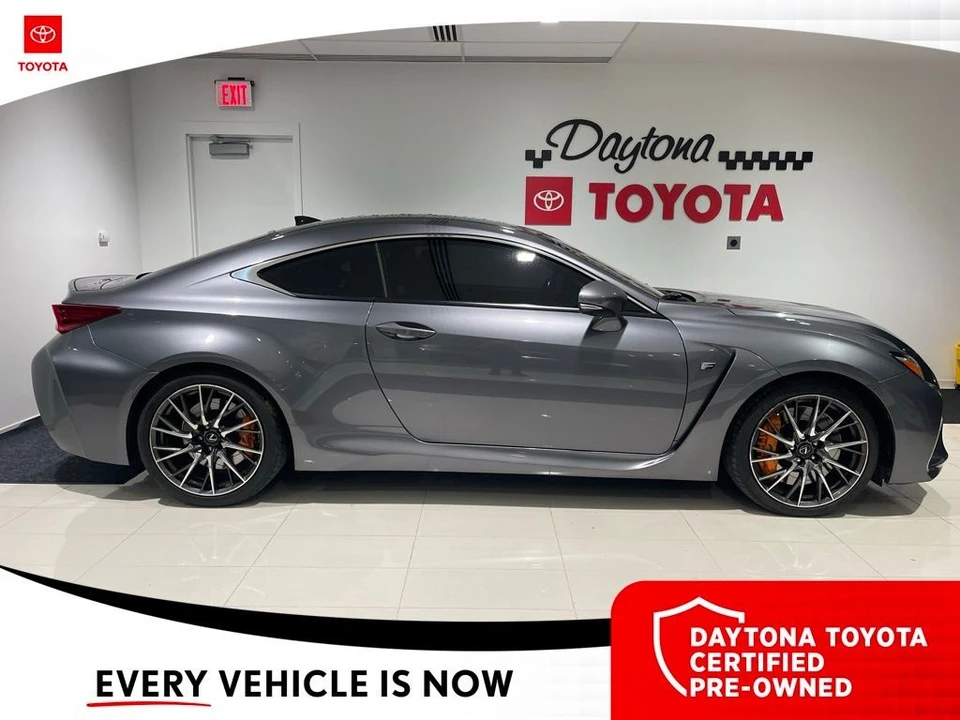 2017 Lexus RC F - Image 8 of 10
