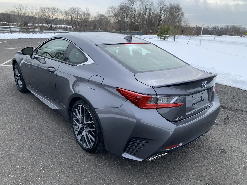 2017 Lexus RC F - Image 7 of 21