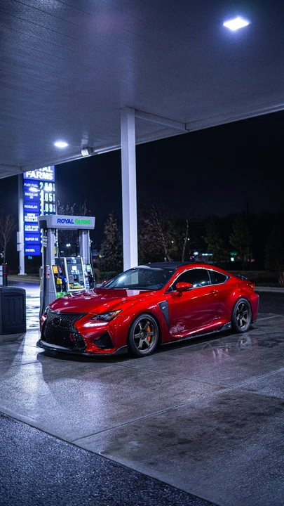 2017 Lexus RC F - Image 12 of 23