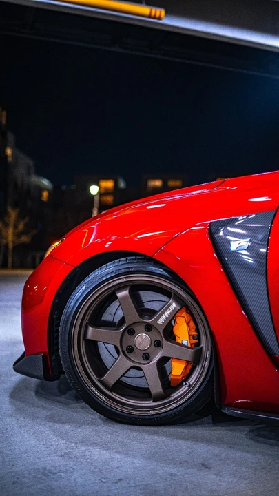 2017 Lexus RC F - Image 2 of 23