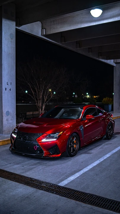 2017 Lexus RC F - Image 17 of 23