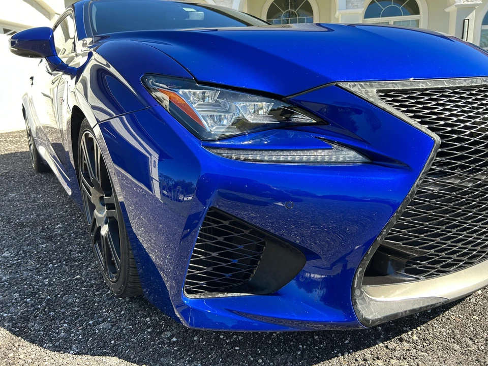 2017 Lexus RC F - Image 17 of 31