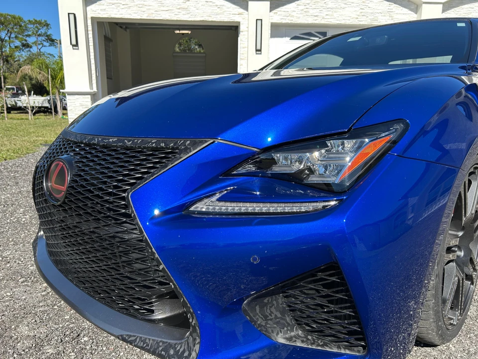 2017 Lexus RC F - Image 19 of 31