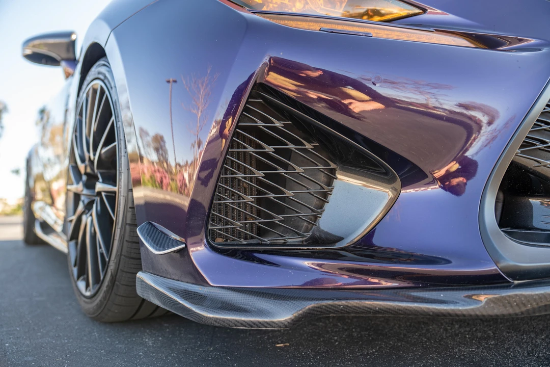 2017 Lexus RC F - Image 15 of 30