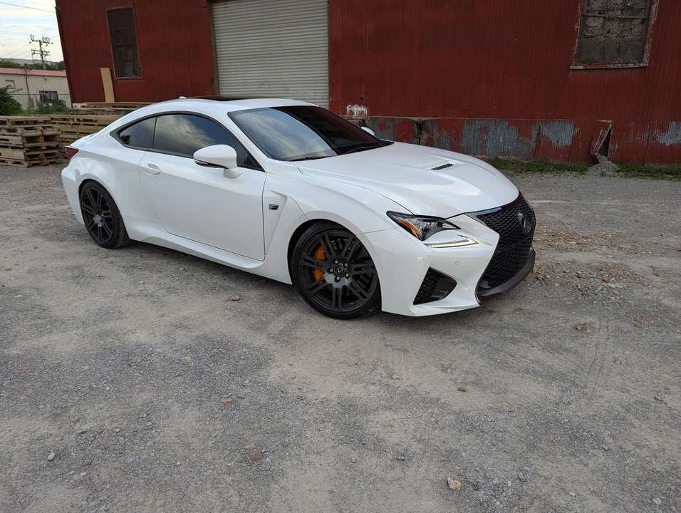 2017 Lexus RC F - Image 29 of 31