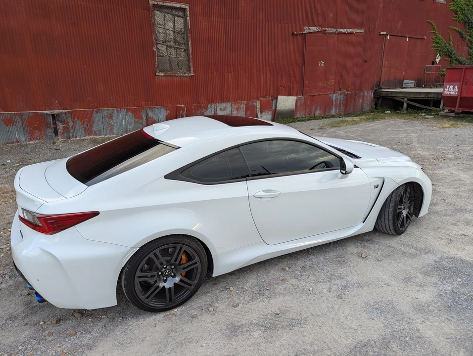 2017 Lexus RC F - Image 25 of 31