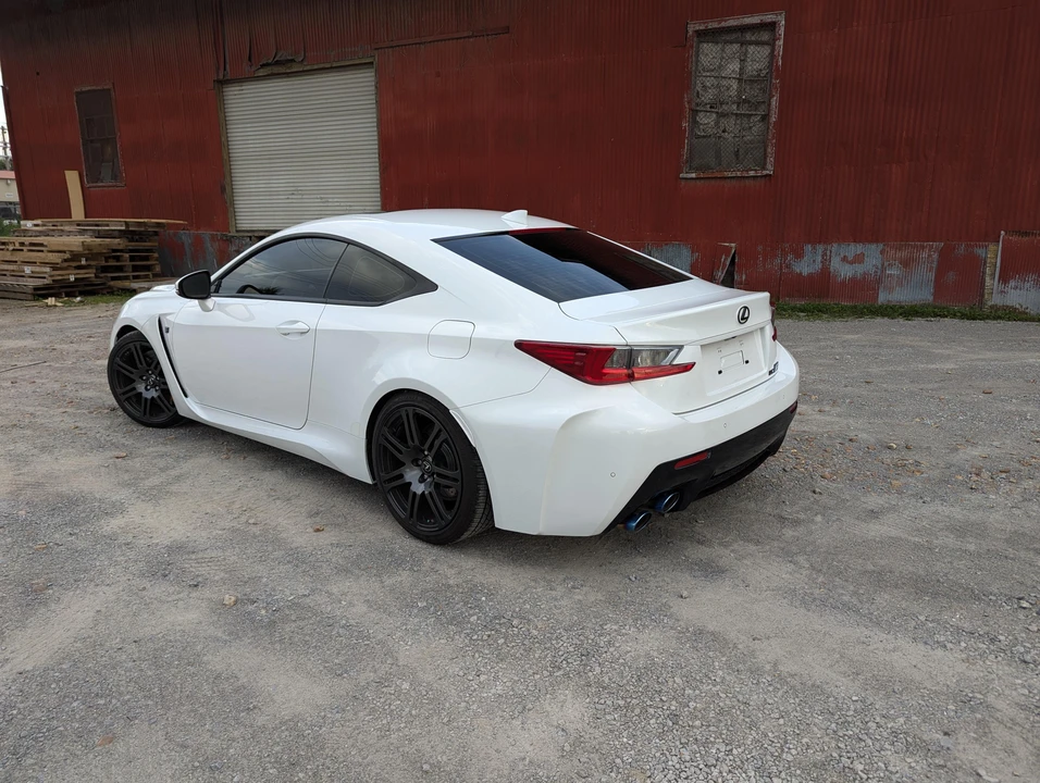 2017 Lexus RC F - Image 16 of 31