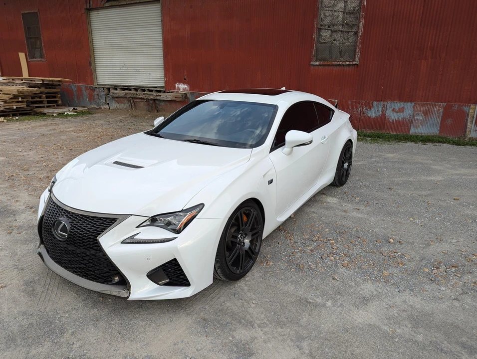 2017 Lexus RC F - Image 8 of 31