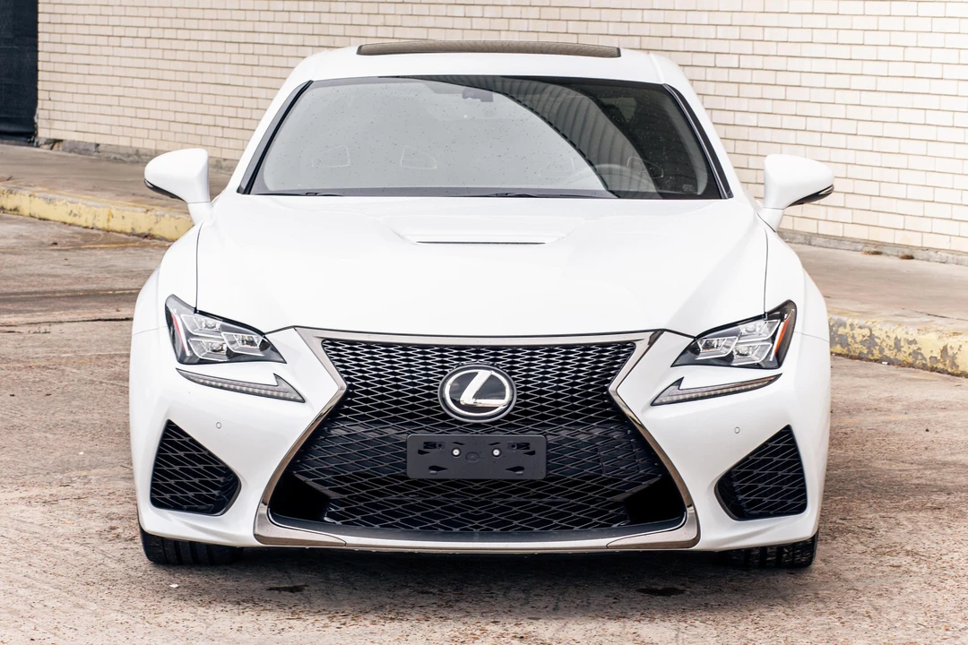 2017 Lexus RC F - Image 2 of 31