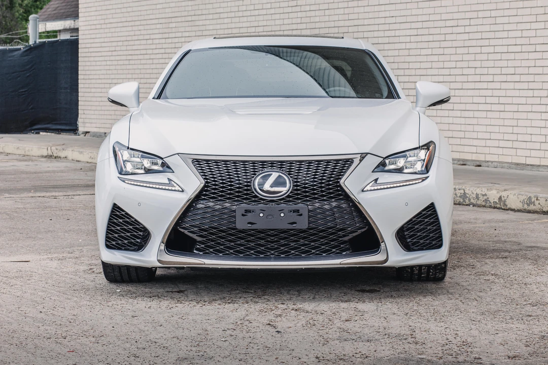 2017 Lexus RC F - Image 6 of 31
