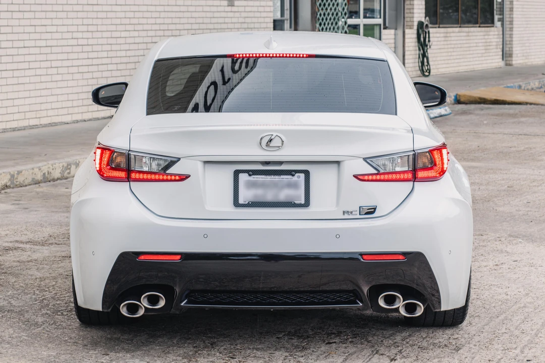 2017 Lexus RC F - Image 5 of 31