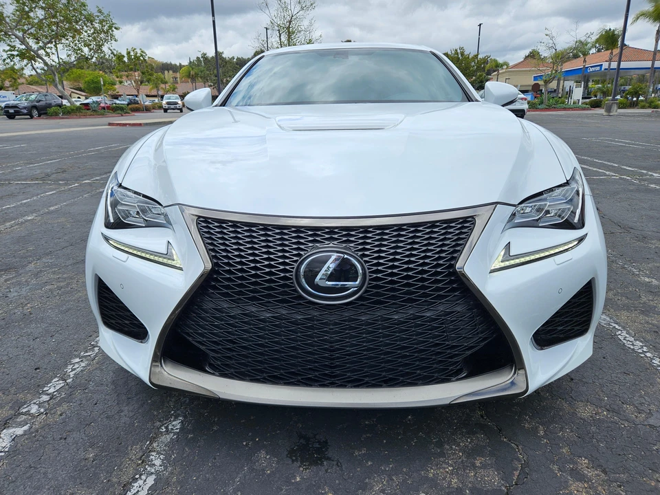 2017 Lexus RC F - Image 7 of 31