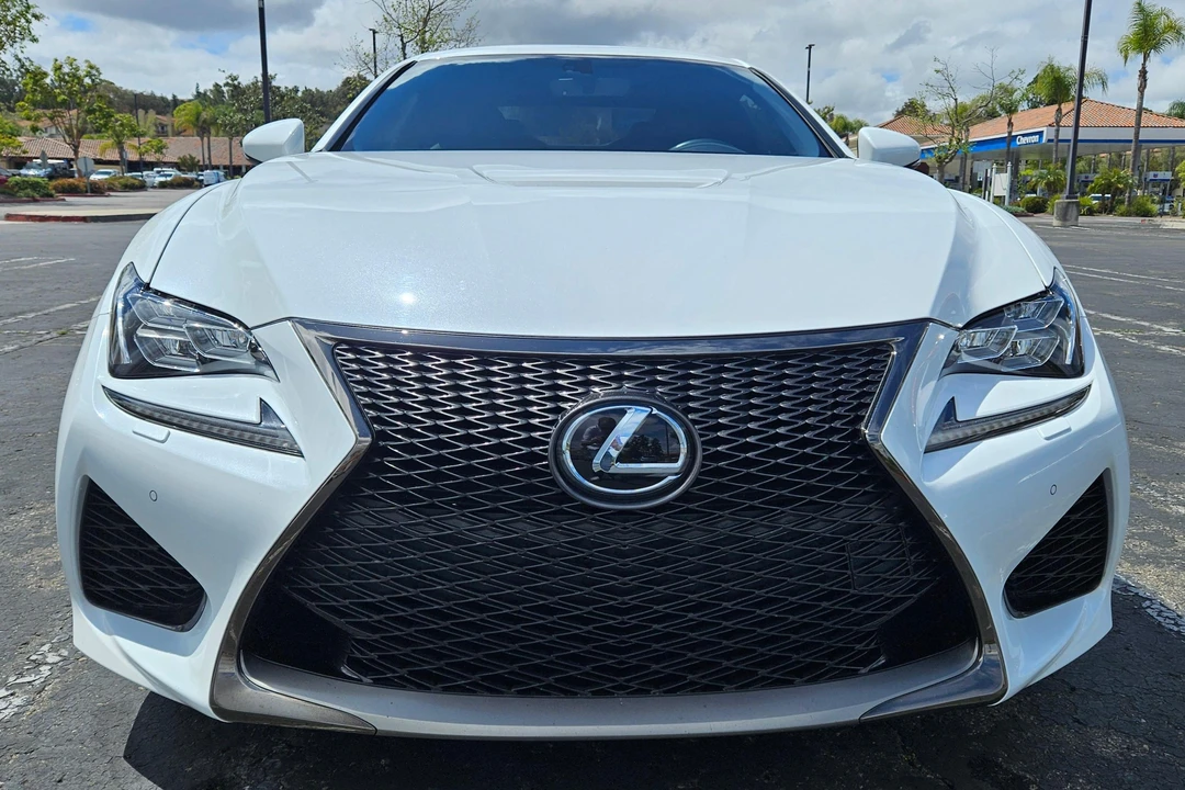 2017 Lexus RC F - Image 2 of 31