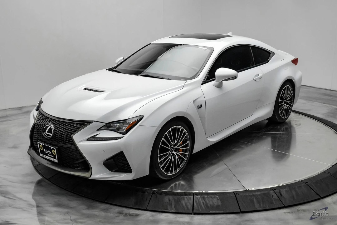 2017 Lexus RC F - Image 4 of 12
