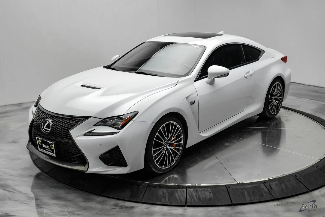 2017 Lexus RC F - Image 4 of 12