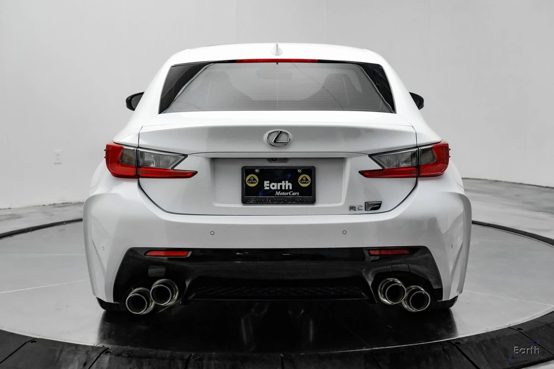 2017 Lexus RC F - Image 11 of 12