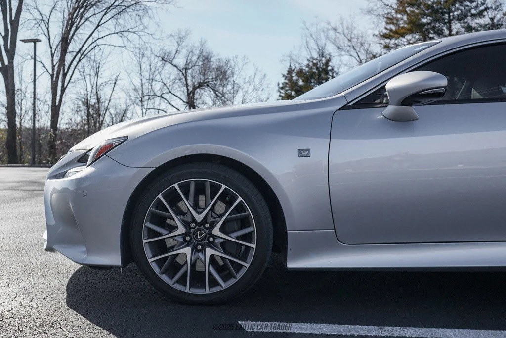 2017 Lexus RC - Image 4 of 12