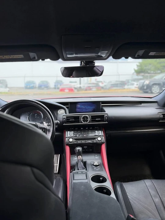 2017 Lexus RC F - Image 8 of 11