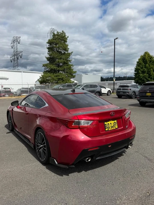 2017 Lexus RC F - Image 10 of 11