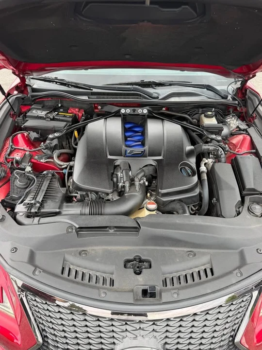 2017 Lexus RC F - Image 7 of 11