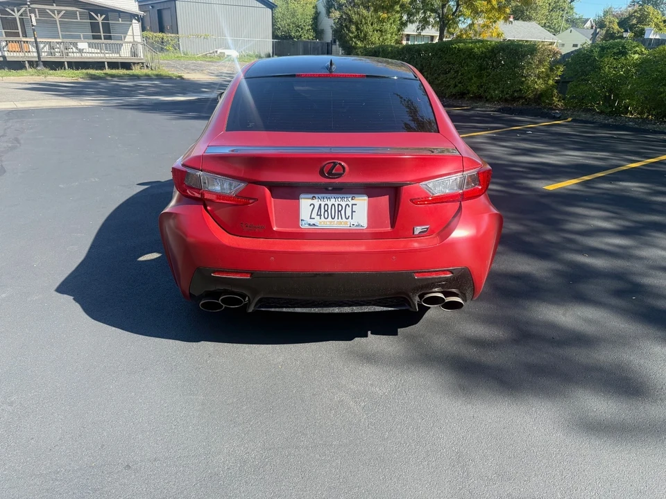 2017 Lexus RC F - Image 11 of 21