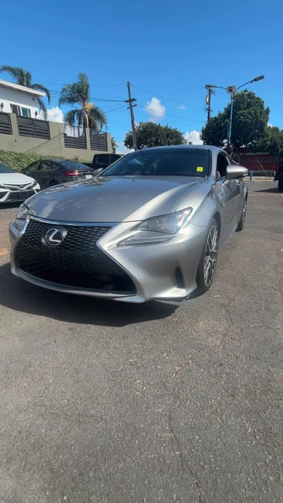2017 Lexus RC - Image 2 of 8