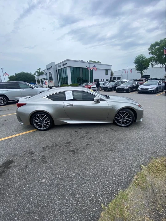 2017 Lexus RC - Image 2 of 5