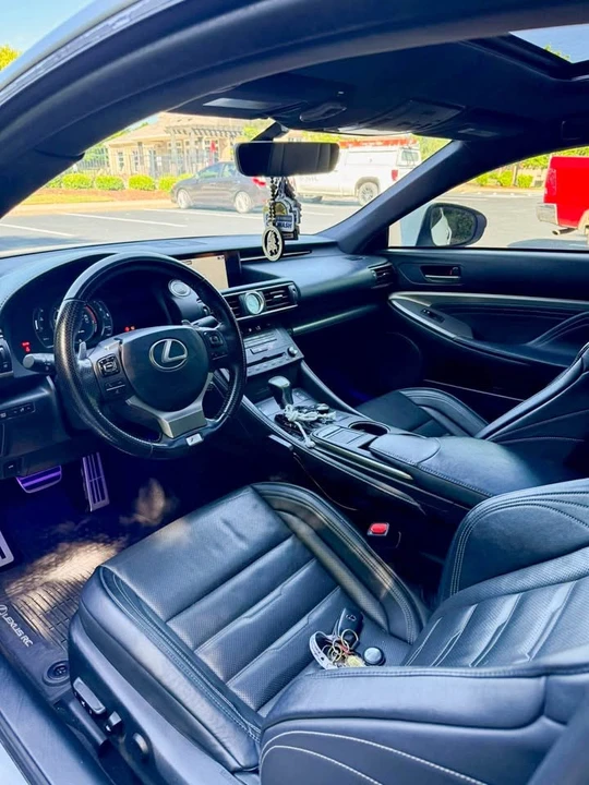 2017 Lexus RC - Image 8 of 14