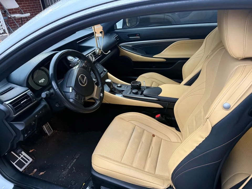 2017 Lexus RC - Image 4 of 5