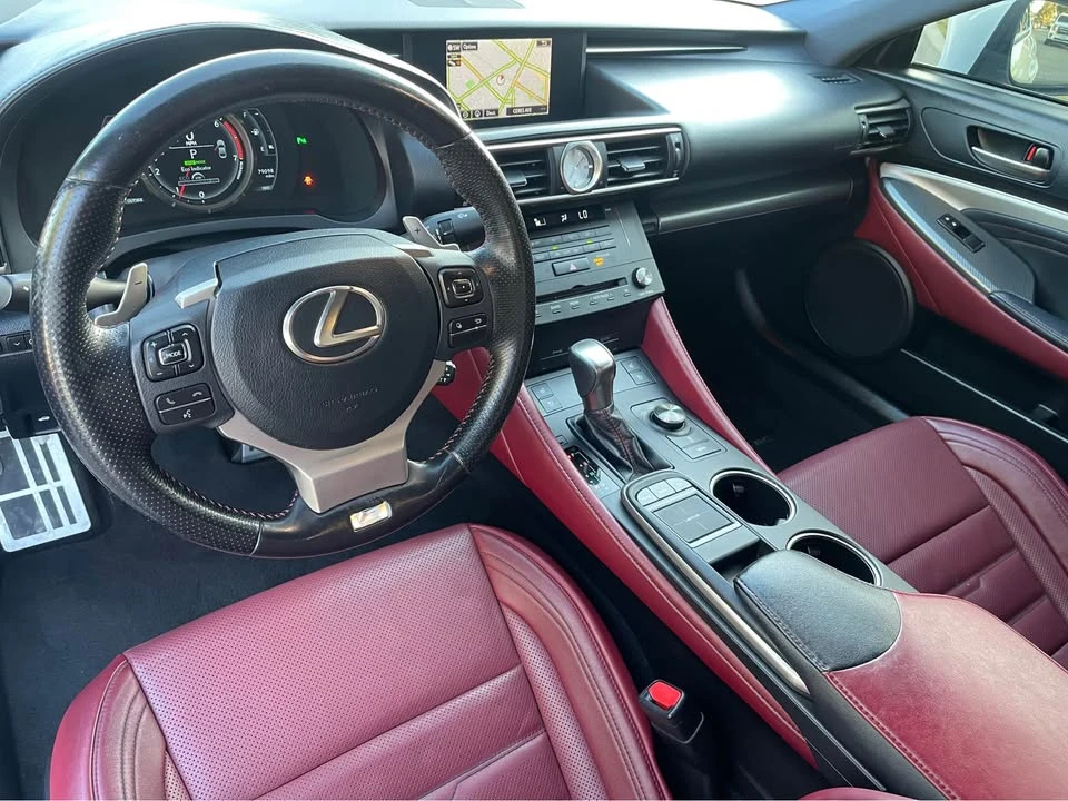 2017 Lexus RC - Image 9 of 9