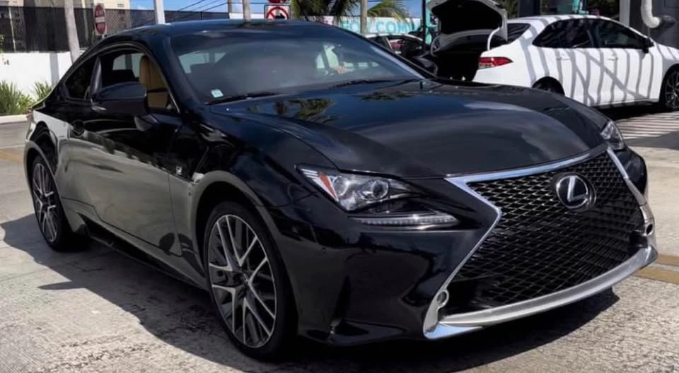 2017 Lexus RC - Image 5 of 5