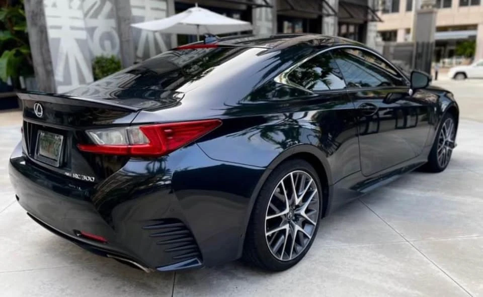 2017 Lexus RC - Image 2 of 5
