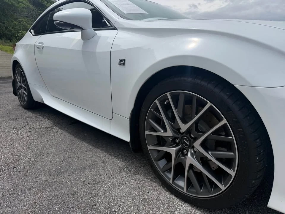 2017 Lexus RC - Image 4 of 13