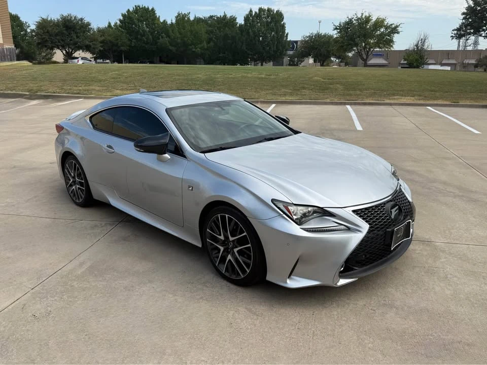 2017 Lexus RC - Image 5 of 13