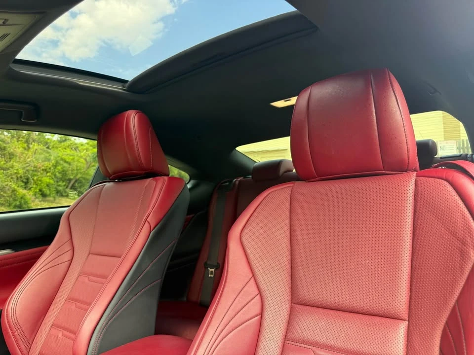 2017 Lexus RC - Image 9 of 13