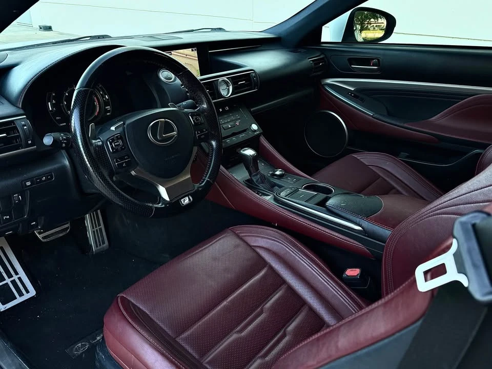 2017 Lexus RC - Image 9 of 20