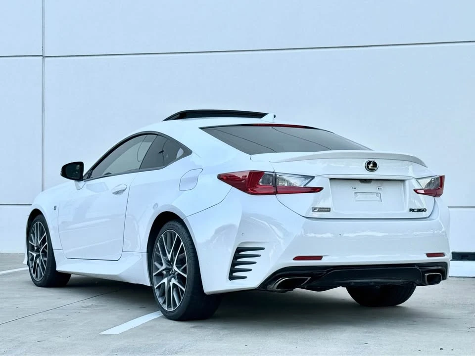 2017 Lexus RC - Image 5 of 20