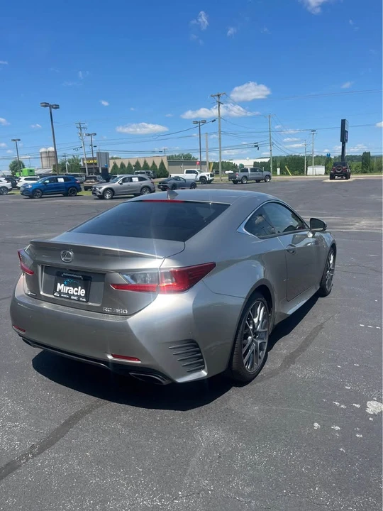2017 Lexus RC - Image 5 of 18