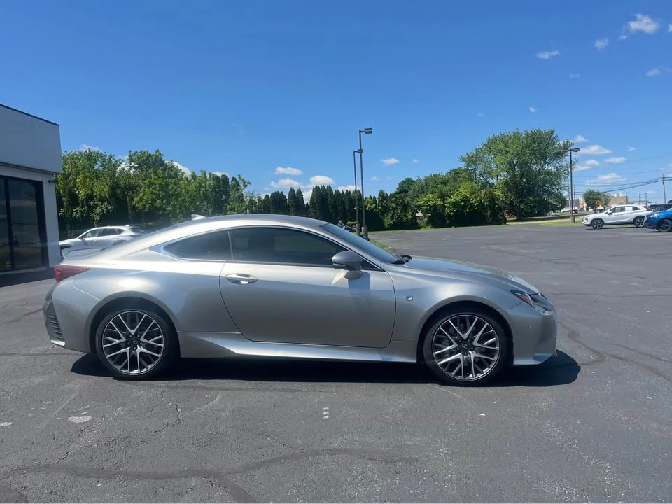 2017 Lexus RC - Image 3 of 18