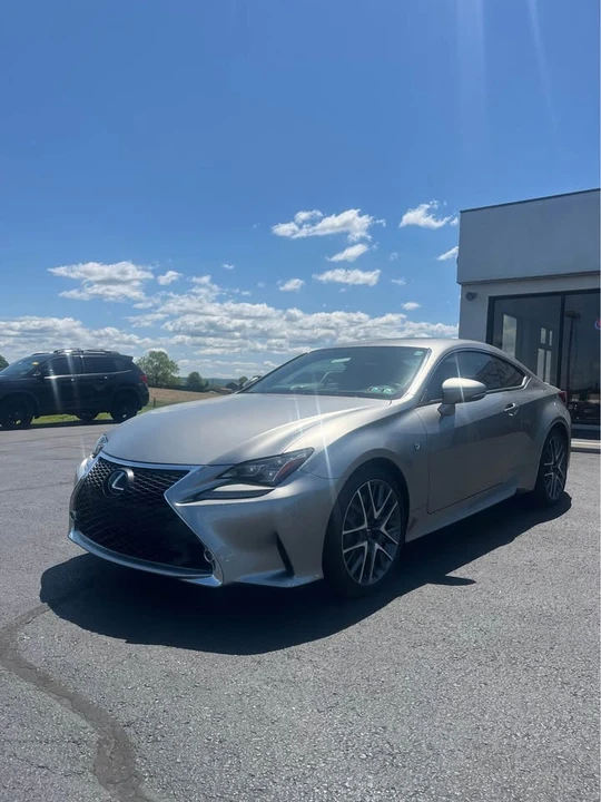 2017 Lexus RC - Image 7 of 18