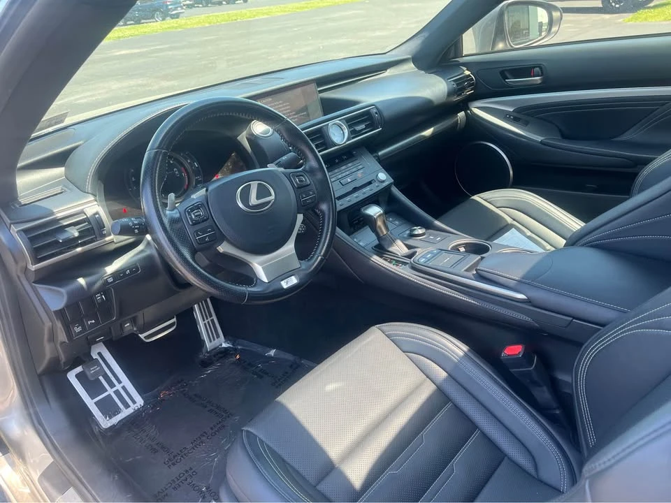 2017 Lexus RC - Image 8 of 18