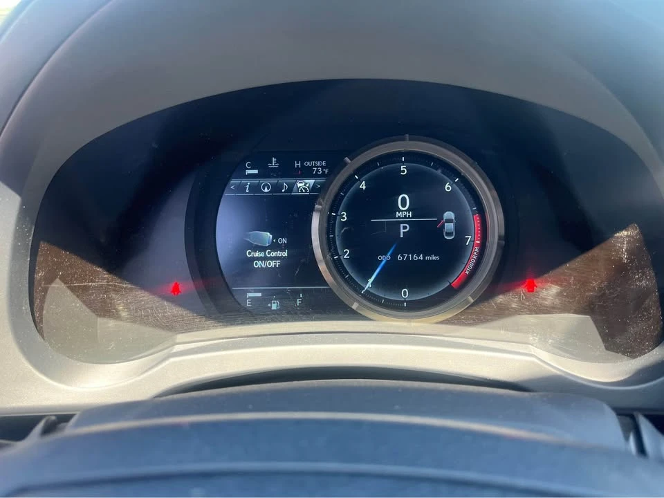 2017 Lexus RC - Image 15 of 18