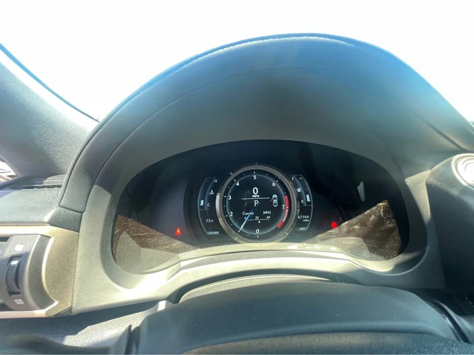 2017 Lexus RC - Image 13 of 18