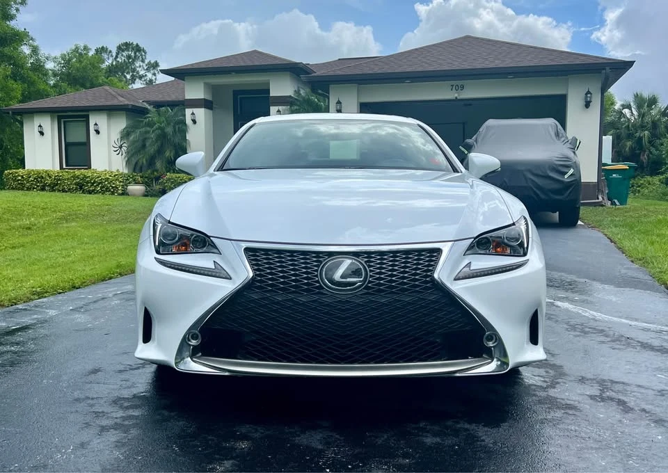 2017 Lexus RC - Image 6 of 12