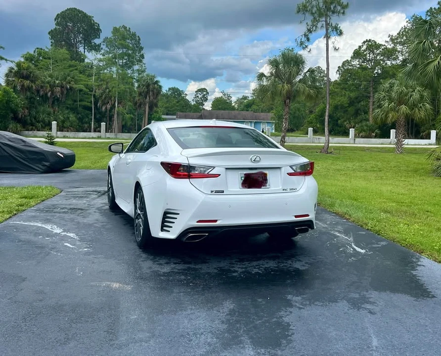 2017 Lexus RC - Image 3 of 12
