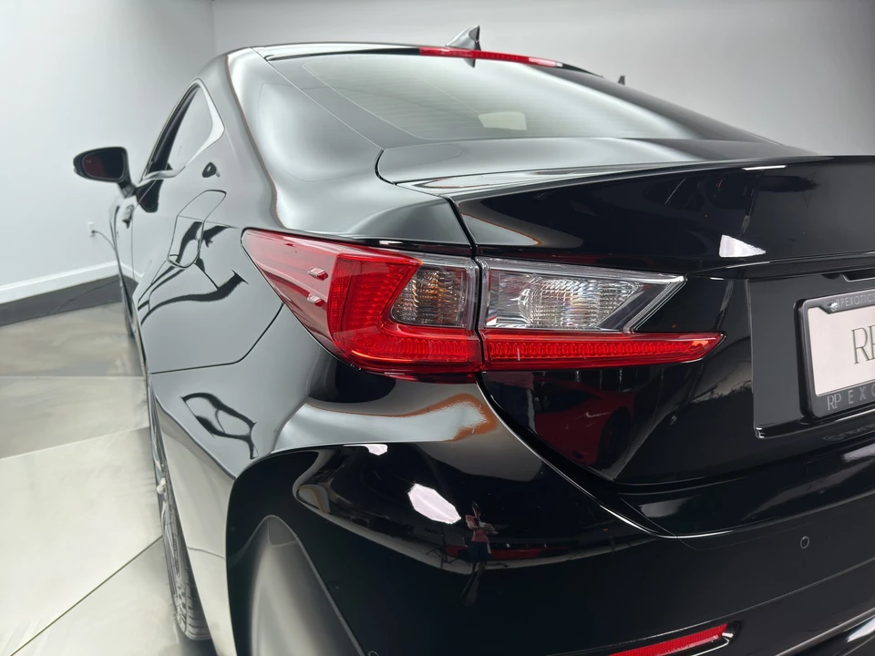 2017 Lexus RC F - Image 12 of 15