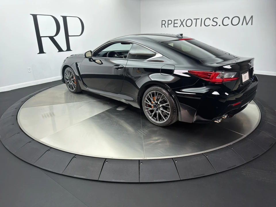 2017 Lexus RC F - Image 4 of 15