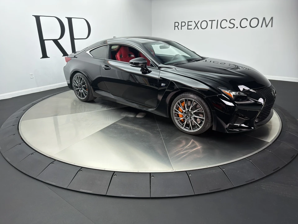2017 Lexus RC F - Image 8 of 15