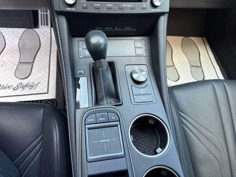 2017 Lexus RC F - Image 14 of 14